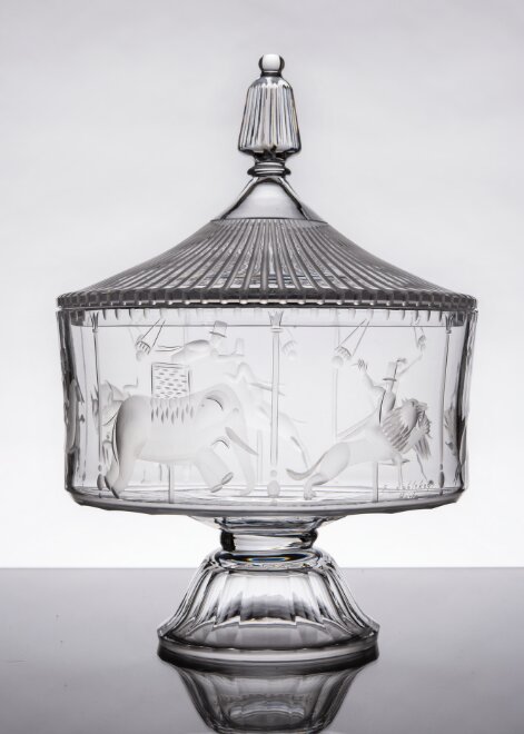 Karusellskålen, Dahlskogs graverade glas insporerade ameriskanska glaskonstnärer